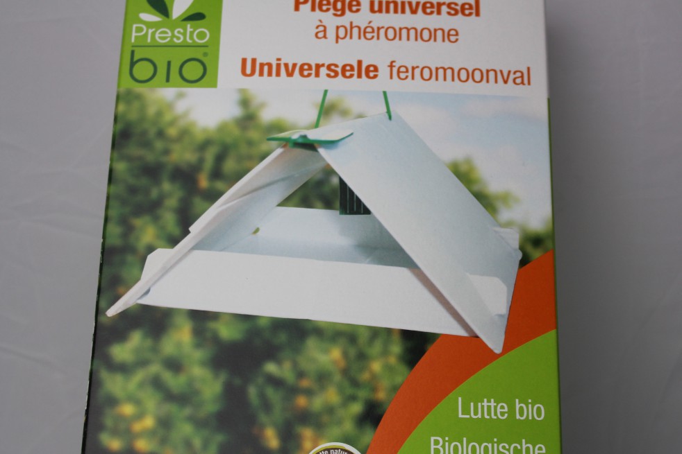 Piége à phéromones pour le verger